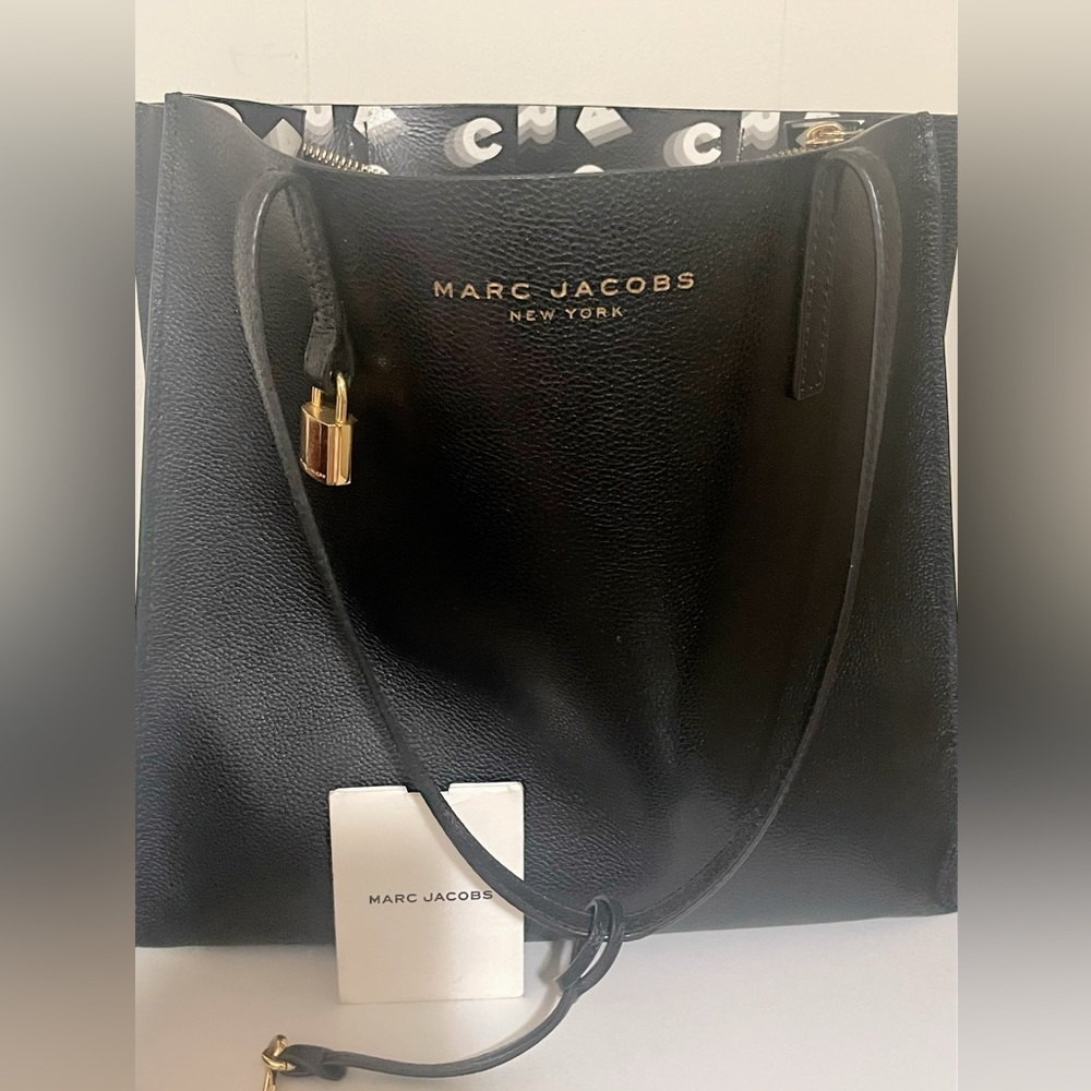 Marc Jacobs Tote bag. Very nice condition.